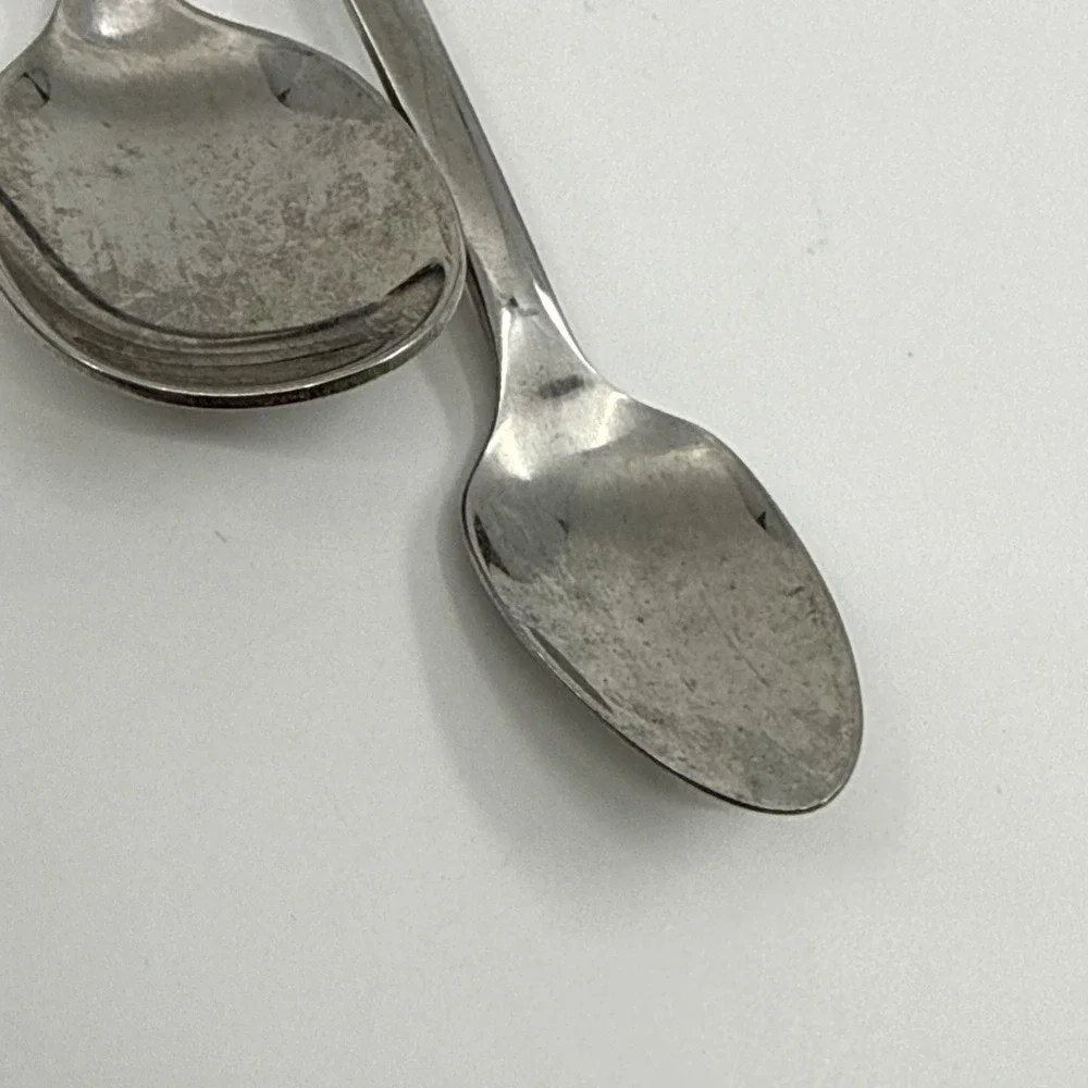 2‎ Oneida Community Stainless Baby Bunny Rabbit Spoon 4